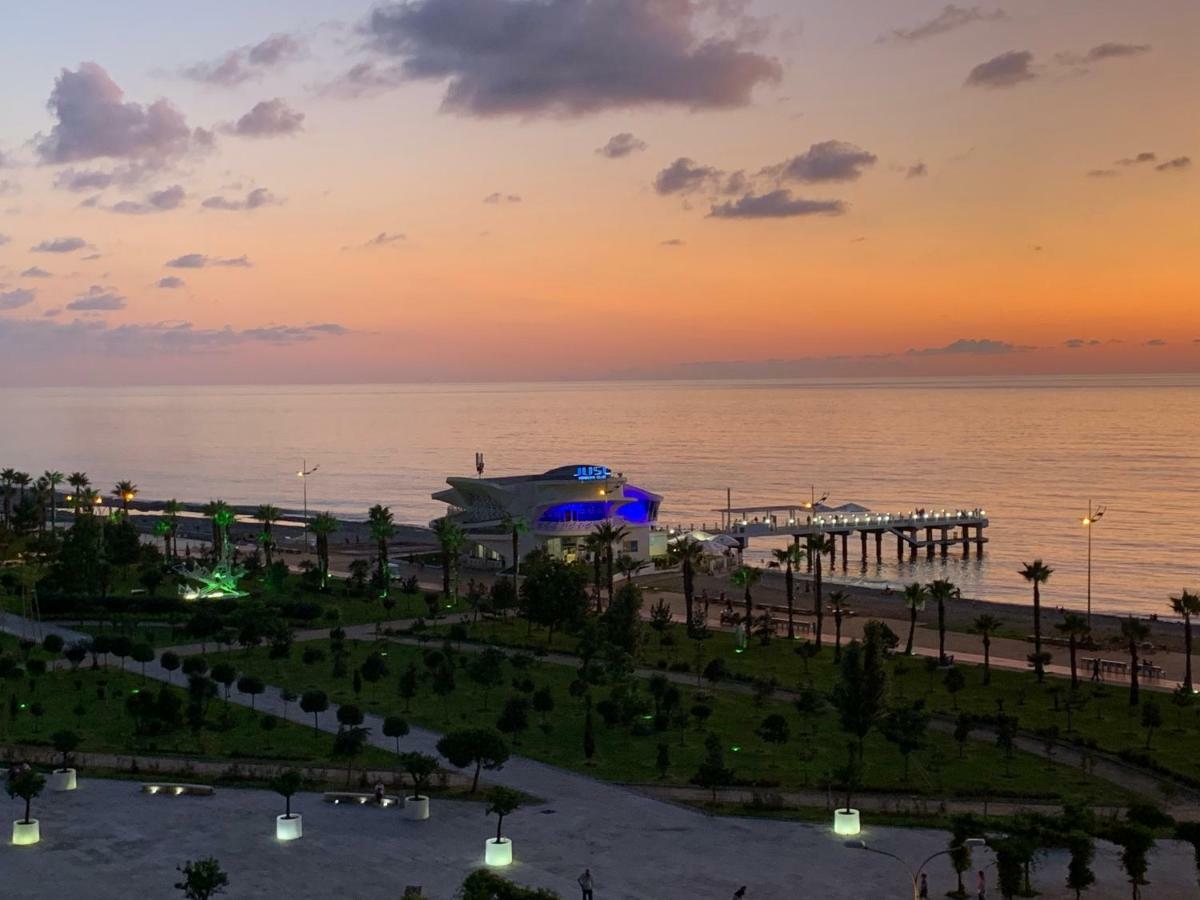 Sea View Apartments Orbi Beach Tower Batumi Exterior foto